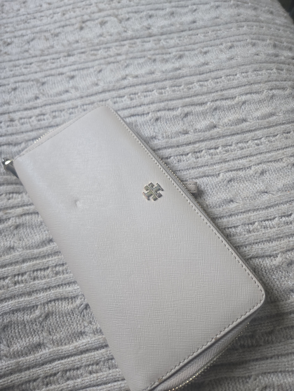 Tory Burch Zip-Around Wallet in Cream